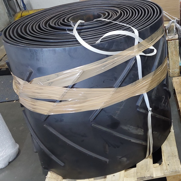 Лента транспортерная шевронная (в ассортименте)